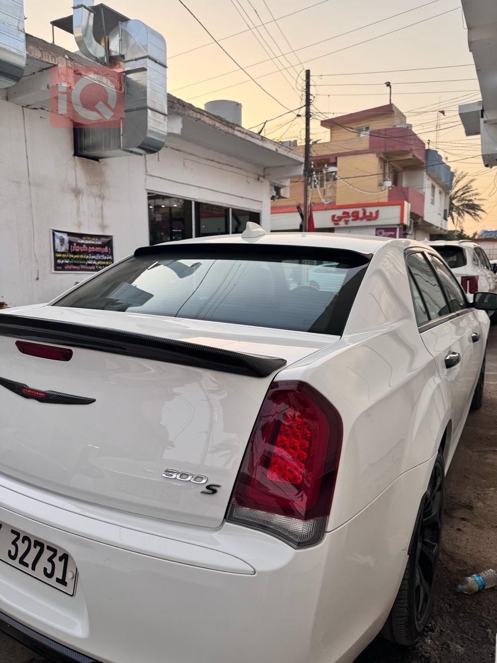 كرايسلر 300